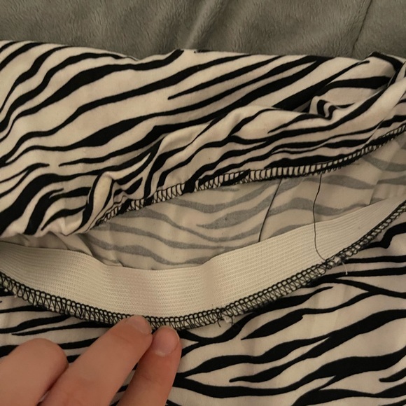 Zebra tight skirt - Picture 3 of 4